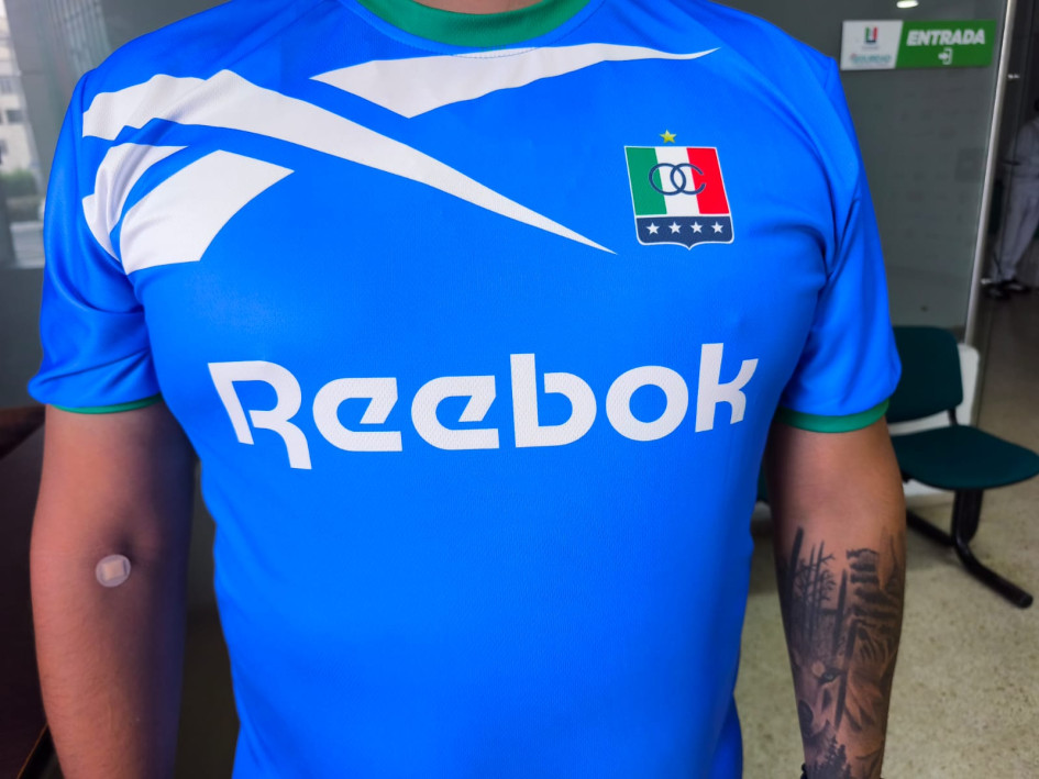 Nueva equipación del Once Caldas con Reebok.