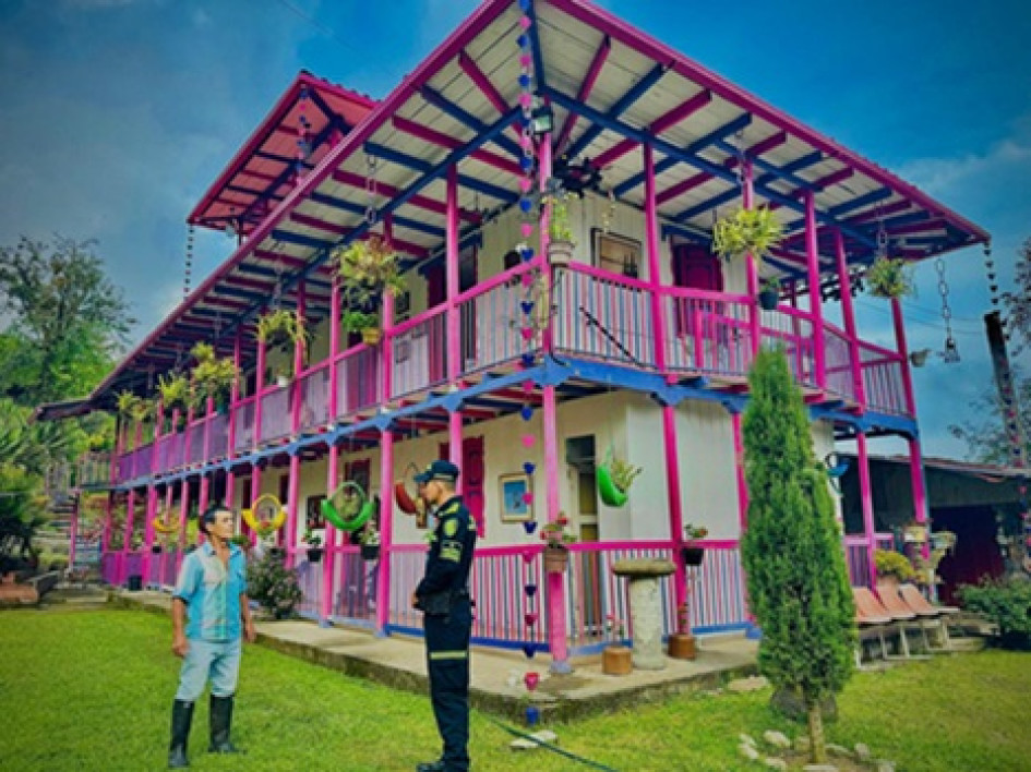 Acompañamiento a turistas Foto | LA PATRIA