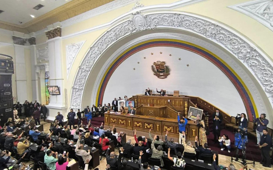 La Asamblea Nacional de Venezuela, en la sesión sobre la ley de amnistía este jueves, en Caracas.