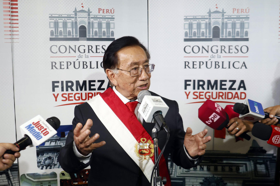 José María Balcázar, nuevo presidente interino de Perú.