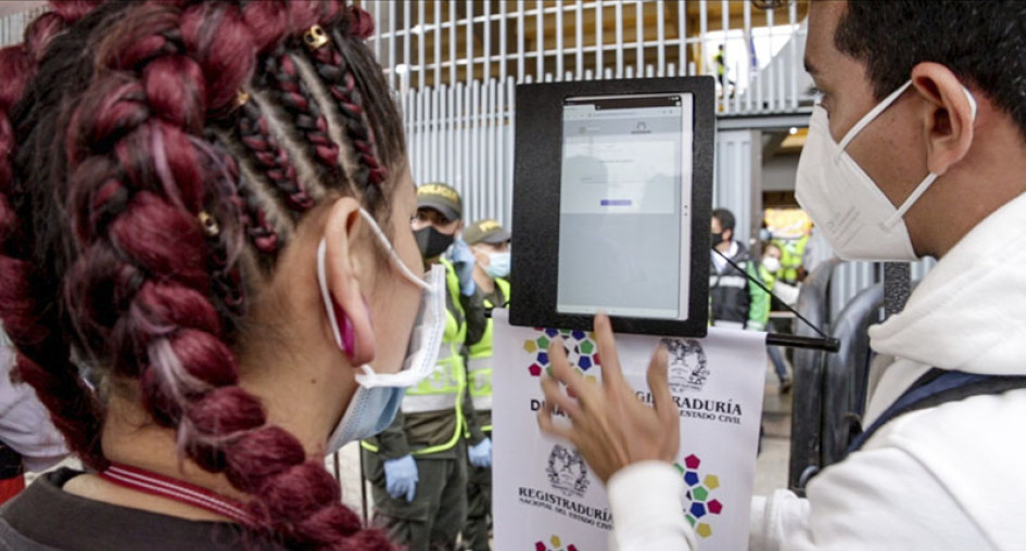 Colombia apuesta por la biometría para blindar las elecciones del 8 de marzo
