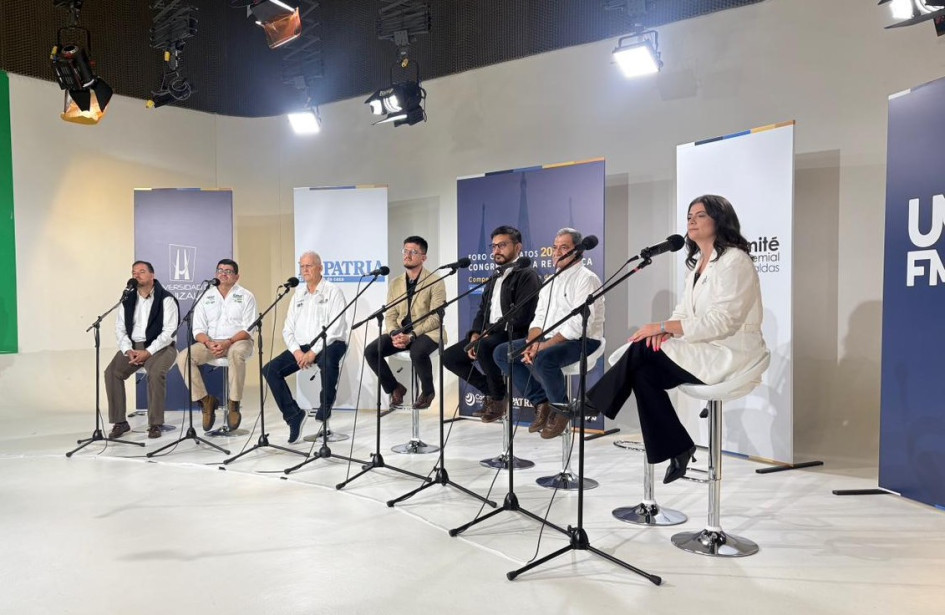 Conéctese a la segunda jornada del foro con candidatos a la Cámara de Representantes por Caldas. Este martes, siete aspirantes hablarán de sus propuestas y posturas.