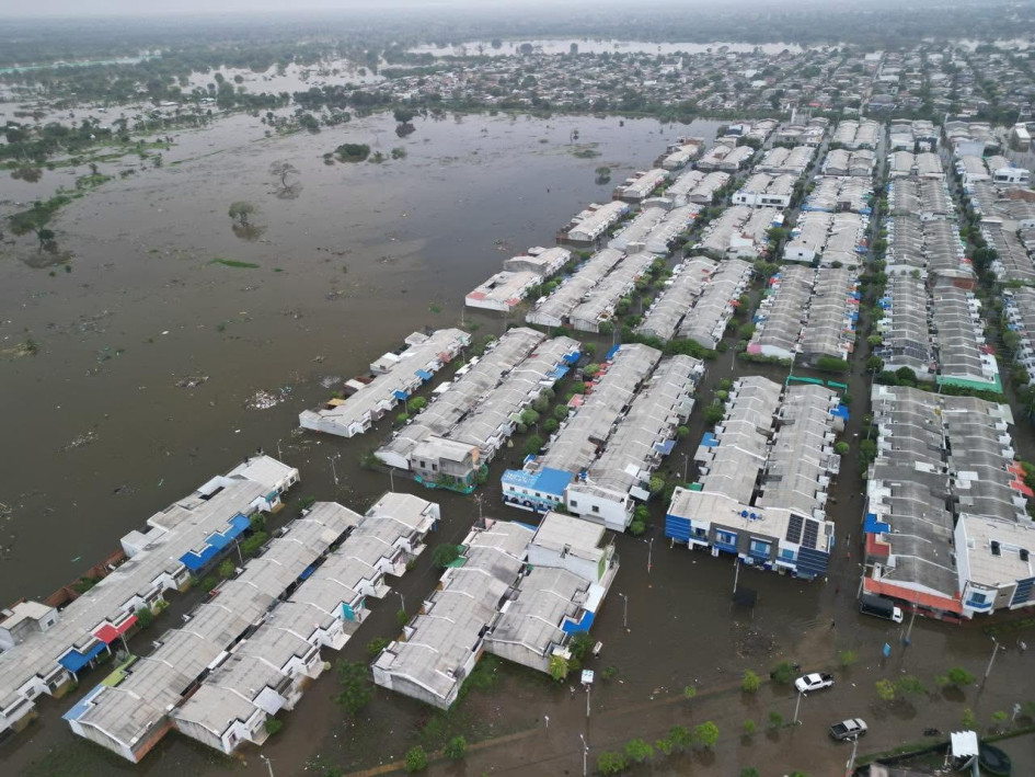 El policía retirado Mario García Quiceno, nacido en Marmato (Caldas), narra las afectaciones sufridas en su casa en Montería, donde el río Sinú causó inundaciones.