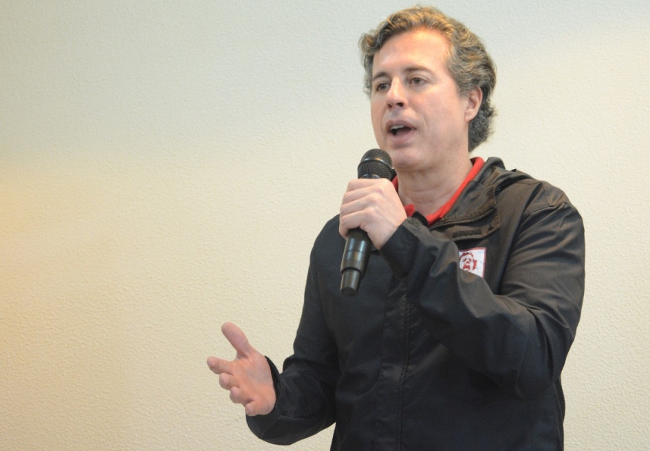 Propone igualdad y oportunidades desde las regiones