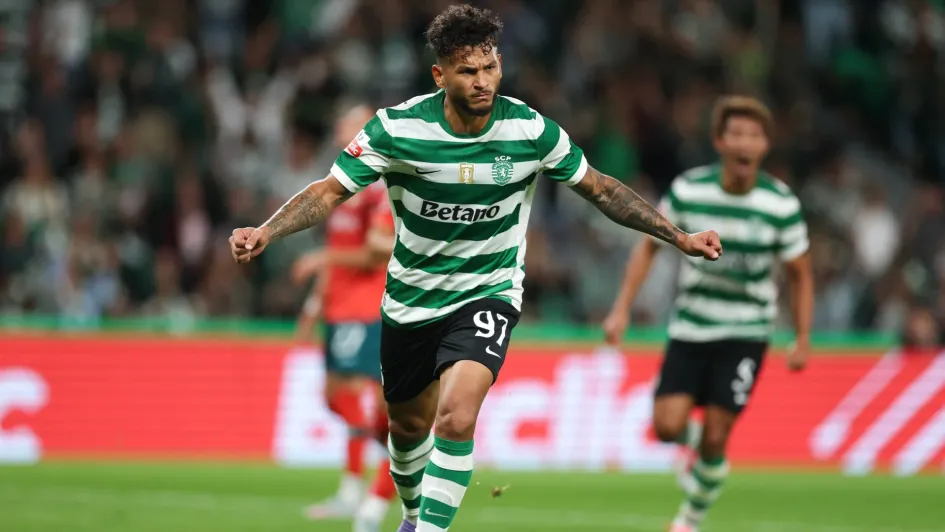 El colombiano Luis Suárez volvió a ser el protagonista del partido del Sporting al asegurar la victoria del equipo lisboeta con un doblete ante el Estoril.