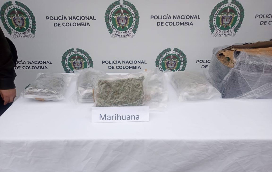En el allanamiento le encontraron 366 gramos de marihuana. Cuenta con 6 anotaciones.