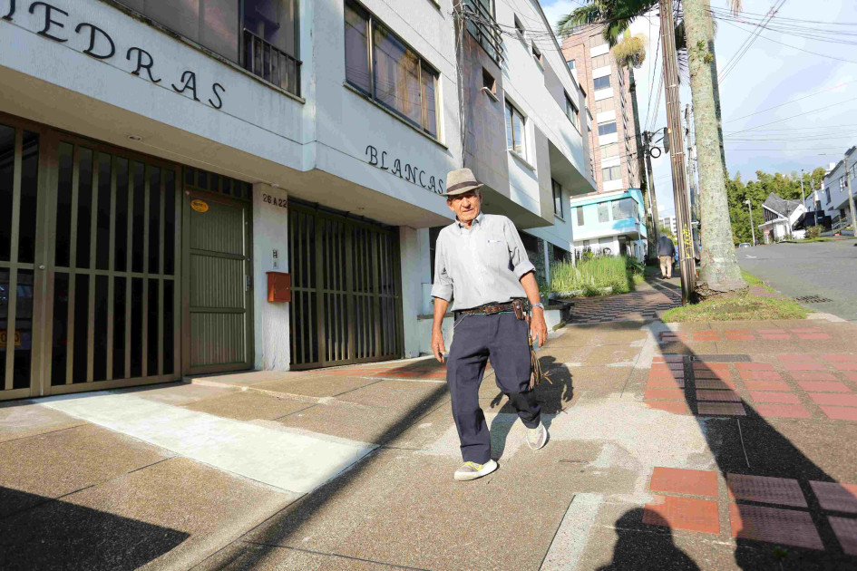 Vigila las calles de Manizales