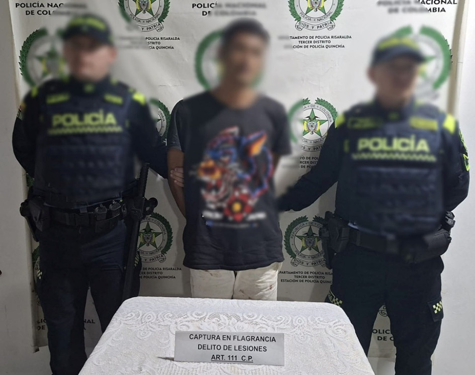 En el sitio fue capturado el presunto agresor, quien fue informado de sus derechos y dejado a disposición de la Fiscalía General de la Nación por el delito de lesiones personales.