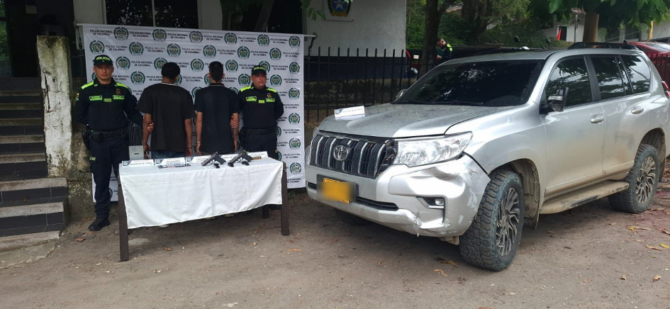 Tata y su acompañante deben responder por porte de armas de fuego; hurto calificado y agravado; y daño en bien ajeno.