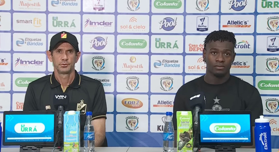 Arturo Reyes (i) y Santiago Aguilar (d) fueron autocríticos pero dijeron estar comprometidos con el equipo 