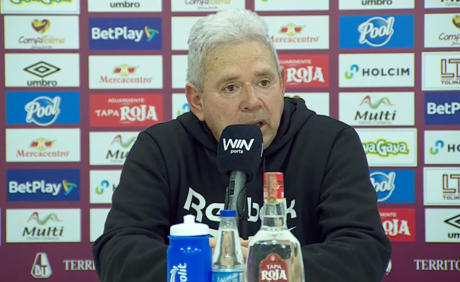 Hernán Darío Herrera analizó la jugada del segundo gol en contra y no entiende porqué salió su jugador del terreno de juego 