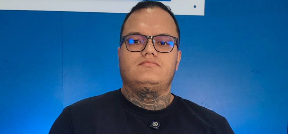  Diego Alejandro Pareja Rendón, candidato a la Cámara, durante su visita a LA PATRIA. 