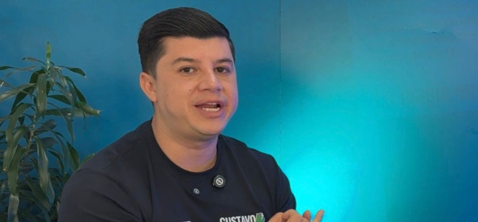 Gustavo Moreno en su visita a LA PATRIA aseguró que su campaña al Senado la financia con recursos propios.