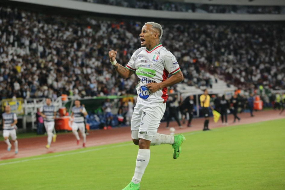 Michael Barrios, con un golazo, le dio la victoria al Once Caldas ante el Junior de Barranquilla. El equipo de Manizales se impuso en medio de un entorno difícil y un rival complicado. 