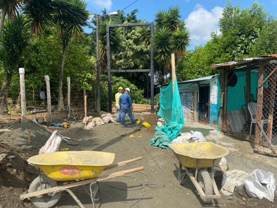 La estructura del puente peatonal que conectará La Miranda y Santander ya fue instalada y se alista para su entrega en marzo.