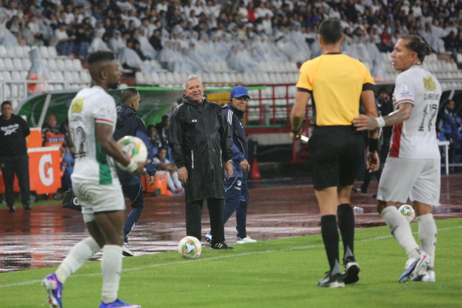 “Nos tenemos que bajar de dónde estábamos y volver a apretar dientes”: Herrera después del 1-4 del Once Caldas