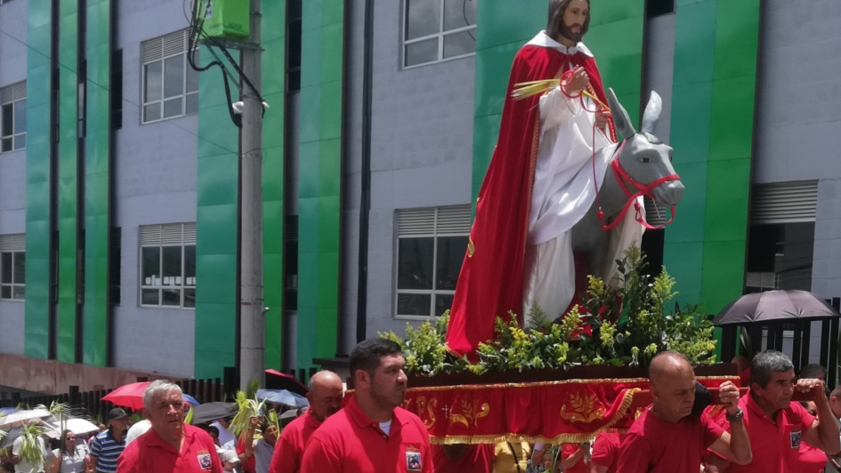 Fieles a la tradición católica, en Riosucio celebraron la Procesión del Triunfo