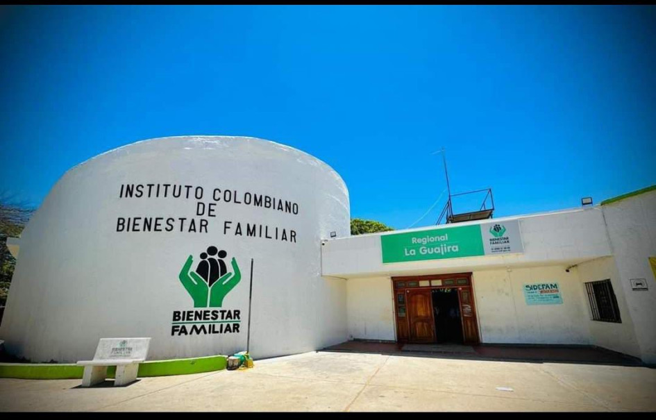 La Fiscalía acusó a tres exfuncionarios y cuatro particulares por el supuesto desfalco de $860 millones.