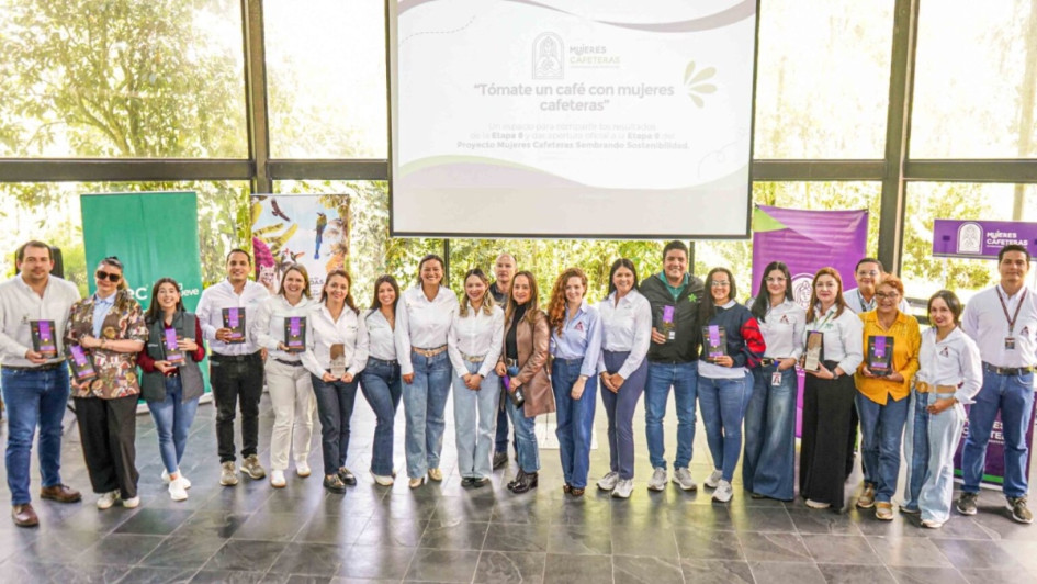 Mujeres cafeteras impulsan sostenibilidad rural en el Eje Cafetero con resultados históricos