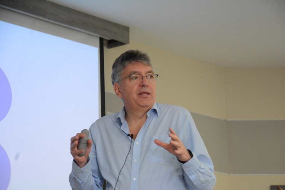 “Más que levantar peajes, hay que pensar en nuevas carreteras. Eso sí da competitividad": entrevista a Mauricio Cárdenas, precandidato presidencial.