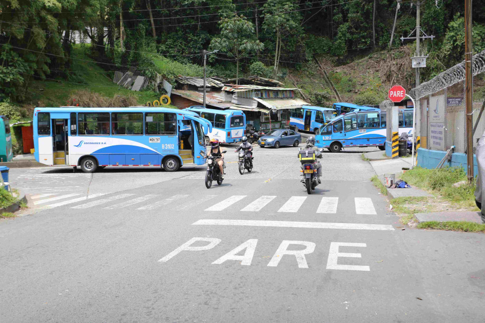 Piden señalización en la via a Villapilar