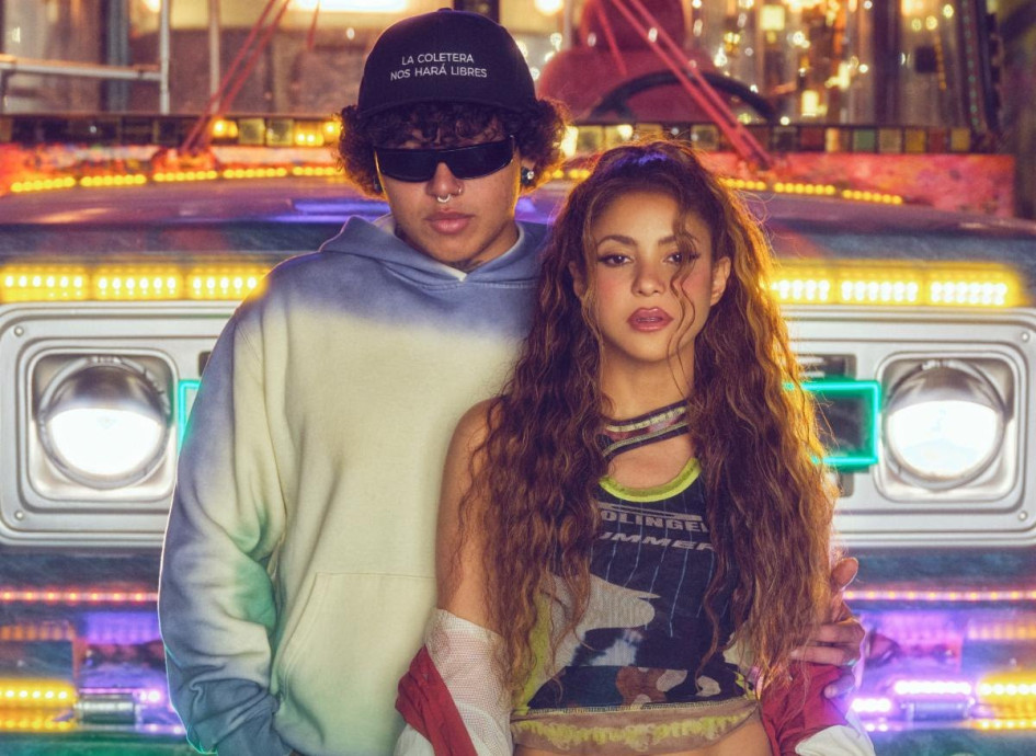 Póster oficial de 'Algo tú', nueva canción de Shakira y Beéle.