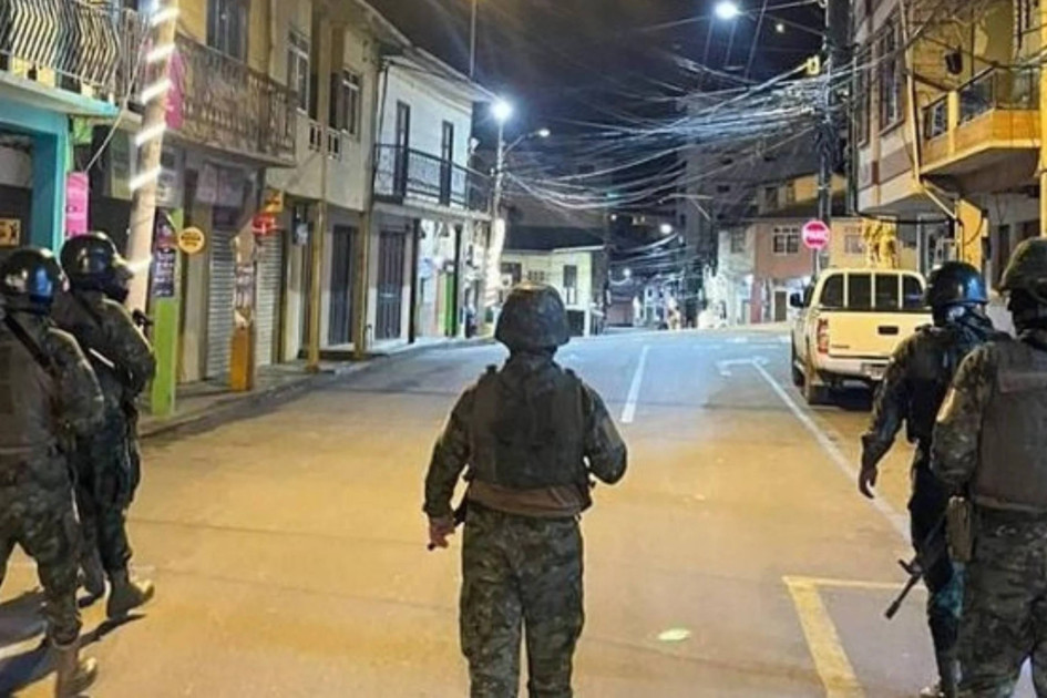 toque de queda en Ecuador