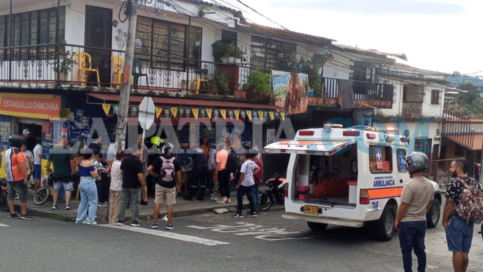 Al hombre conocido como el Zarco lo atacaron a bala dentro de un negocio en Chinchiná.