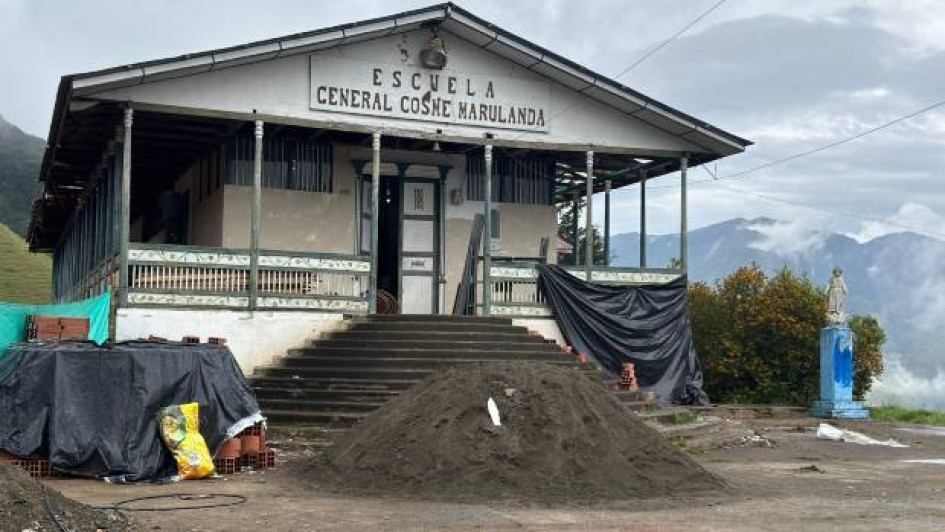 La Escuela General Cosme Marulanda está ubicada en la cabecera municipal de Marulanda. Será restaurada como Bien de Interés Cultural, pero conservará su nombre.