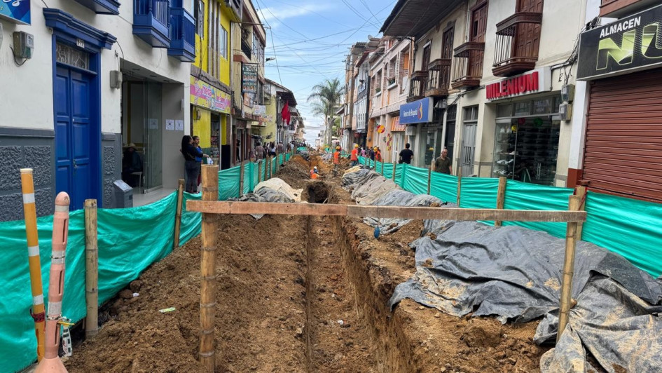 Tras retrasos y cuestionamientos, se reactiva la remodelación del Centro Histórico de la Abuela de Caldas. Cuatro ciudadanos opinan al respecto.