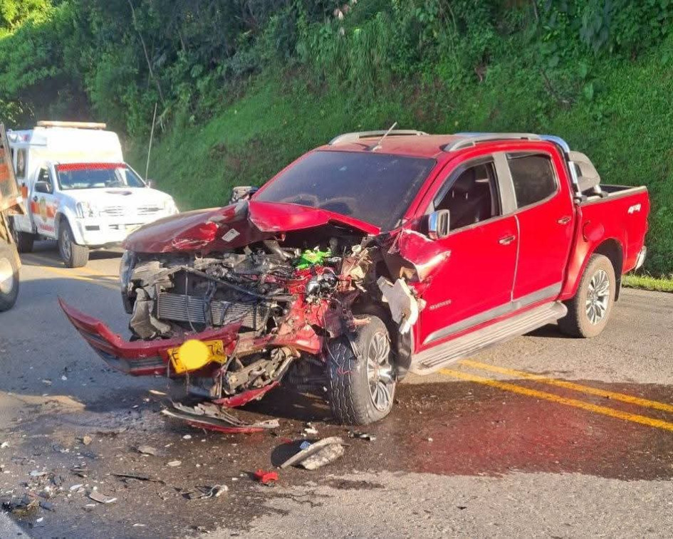 Fotos| Cortesía | LA PATRIA Así quedó uno de los carros comprometidos en el accidente