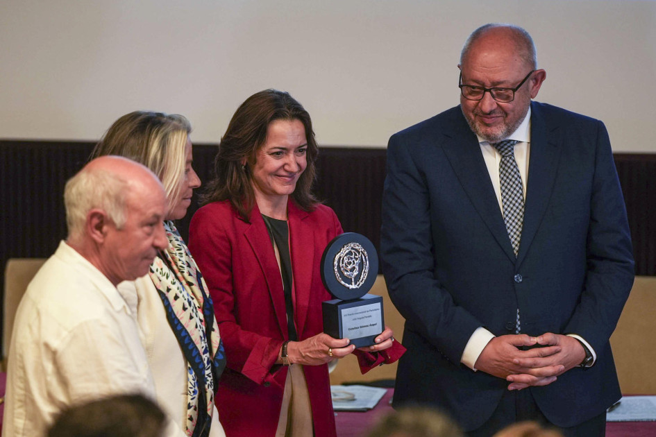La periodista agradeció a los medios de comunicación que han confiado en ella para cubrir el conflicto en Medio Oriente. Destacó que el periodismo está en la defensa de las víctimas, los derechos internacionales y la democracia. 