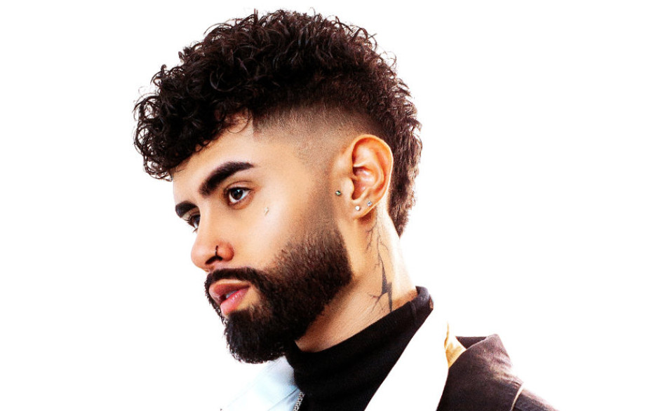 Arod es un artista colombiano que busca imponer su estilo en la industria musical nacional e internacional. 