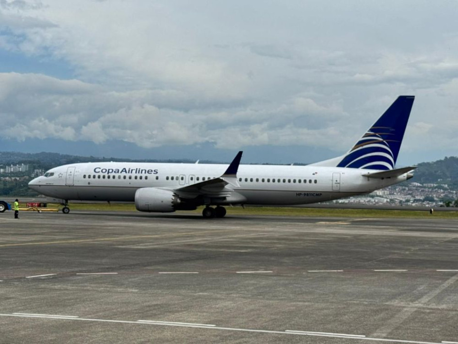 Sobre el mediodía del jueves 9 de abril el avión tocó la pista del Matecaña, el Boeing 737 proveniente de Ciudad de Panamá.