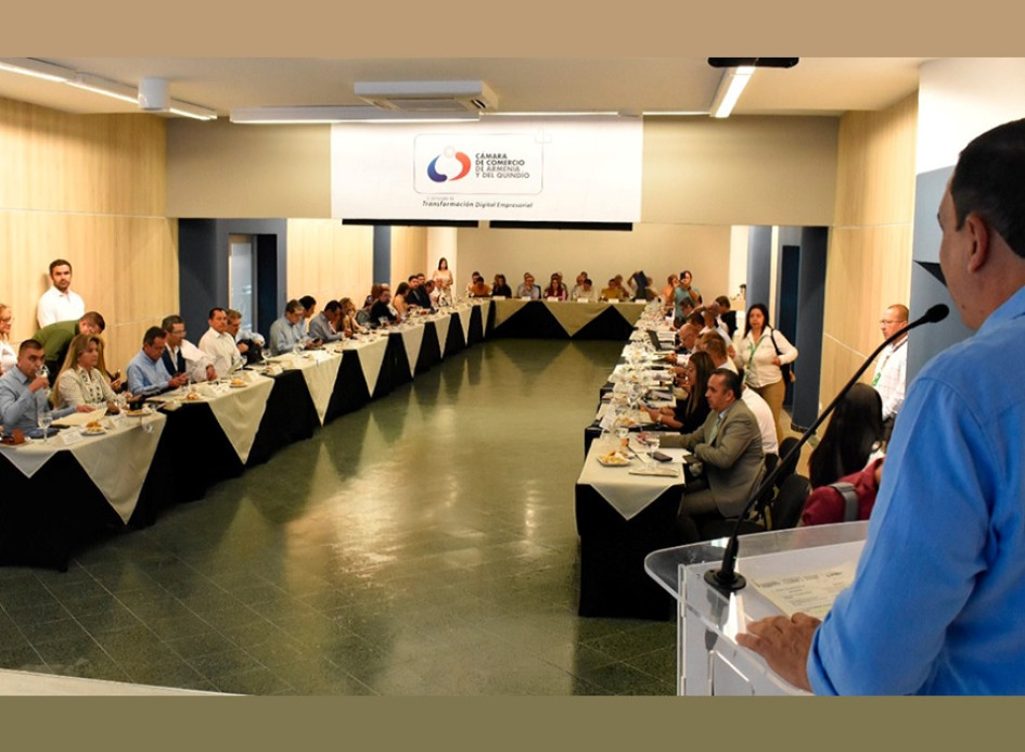 El encuentro busca alinear esfuerzos para impulsar obras e inversiones prioritarias en el departamento.