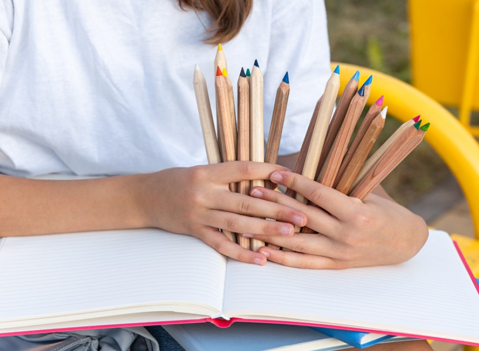 La comunidad puede entregar sus aportes en el CAM para apoyar procesos formativos de jóvenes en la ciudad.
