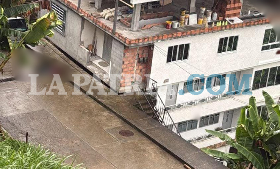 La víctima presentaba lesiones con arma cortopunzante, la encontraron sin signos vitales.