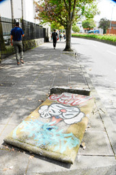 Se buscan dolientes para recoger el muro