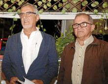 El escritor Mario César y el periodista José Miguel Alzate.