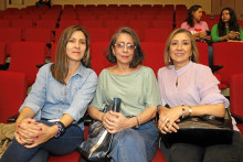 Bibiana Marcela Zuluaga Echeverri, María Osorio Restrepo y Liliana Osorio Restrepo, sobrinas nietas de la escritora Agripina Restrepo de Norris.