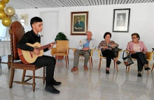 Miguel Ángel Arango, Hermán Estrada Mejía (presidente de la Sociedad De Mejoras Públicas), Adela María Ceballos Peñaloza y Nidia Castillo Uribe.