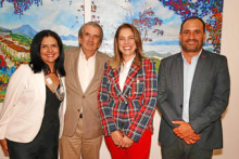 Mónica Cristina Posada Cifuentes, directora Administrativa Efigás; Óscar Jaramillo Botero, Erika Durán Pinzón, subgerente Comercial Efigás; y Santiago Pérez Buitrago, gerente Concesión Pacifico 3.