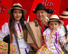 Juliana Giraldo, Freddy Giraldo y Emily Morales.