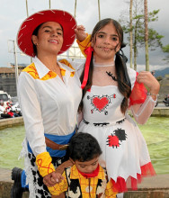 Claudia Salazar, Lian Restrepo y Sofía Ceballos.