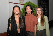 Sarita Rosero, Andrés Chaves y Manuela Lagos.