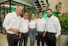 César Delgado, Fernando Ríos, Elizabeth Salgado, Iván González y Felipe Muñoz.