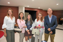 Claudia Patricia Henao, Martha Elena Osorio, Catalina Jurado, Gloria Lucía Osorio y Carlos Eduardo Jaramillo, rector de la UAM.