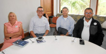 Gloria Inés Gutiérrez, Jairo González Ocampo, Sócrates Correa Medellín y Jhon Jairo Valencia.