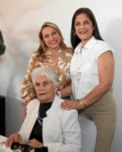 Estér Julia Velásquez, Gloria Nancy Muñoz y Yenny Cardona.