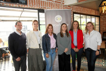 Juan Serrano, Catalina Arboleda, Doralba Rivera, Catalina García, María Helena Zuluaga y Mónica Aristizábal.